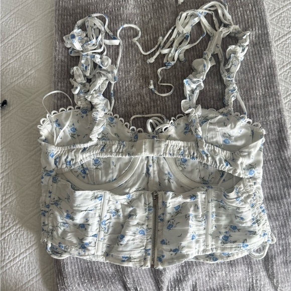 Revolve | LILY FLORAL CROP TOP - Picture 6 of 8